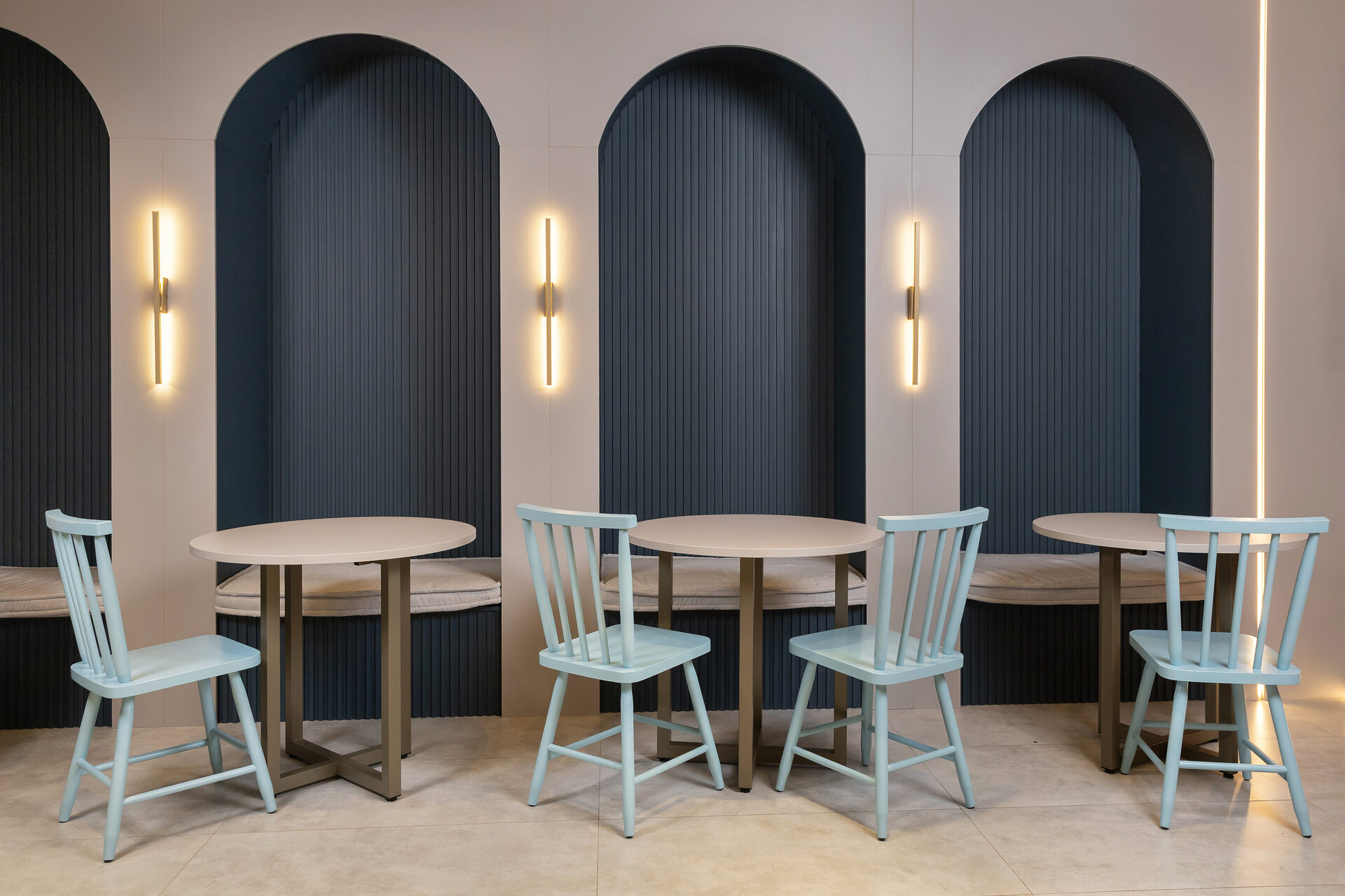 Sala de jantar planejada com nichos em arco – Italínea Splendore